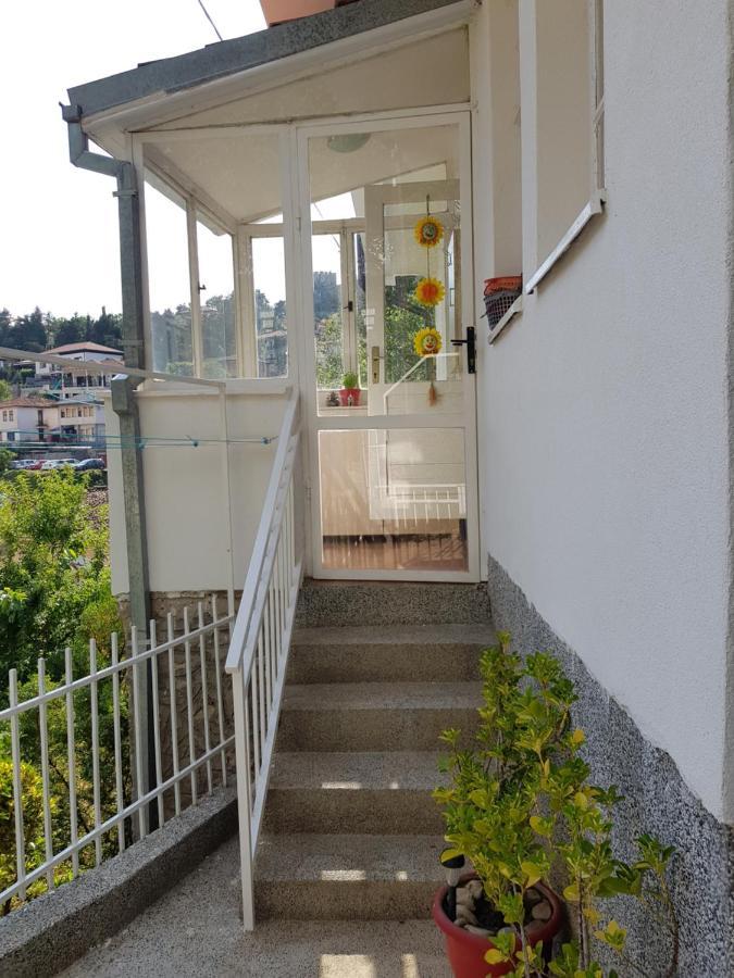 Misa View Апартамент *